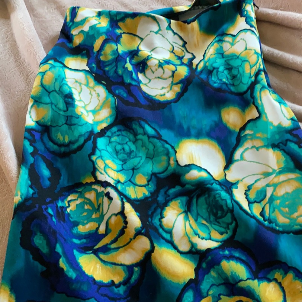 Blue and green carnation pencil skirt